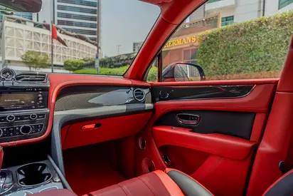 2024 Bentley BENTAYGA — миниатюра 11