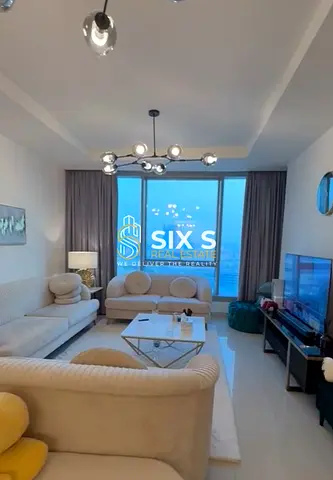Spacious 1BR + Study | Sun Tower | Vacant