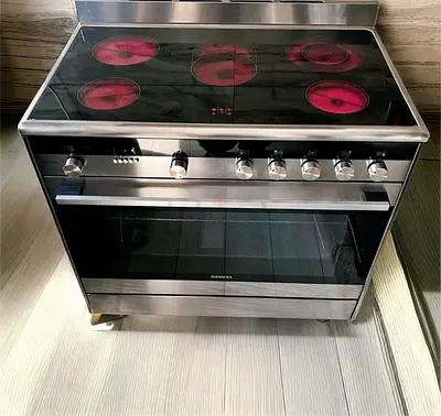 Siemens iQ700 90 cm Electric Cooker – 5 Hob Ceramic | Premium Quality
