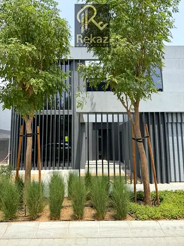 Attractive Price | 4-Bedroom Villa with Private Pool & Big Plot | Azalea