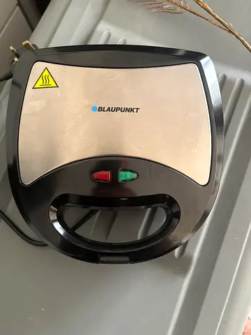 Sandwich Maker with Interchangeable Grill and Triangle Plates - Good Condition