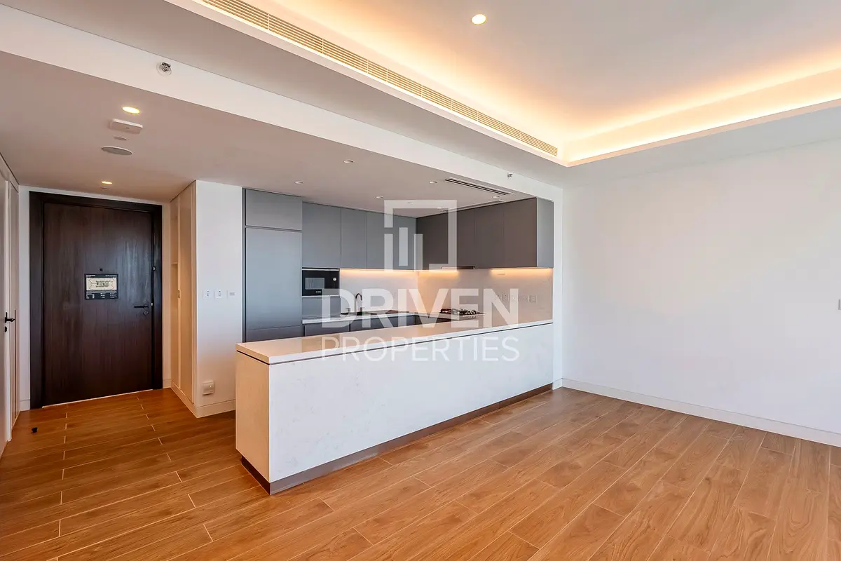 Exclusive Apt | Best Priced | High Floor | Rented