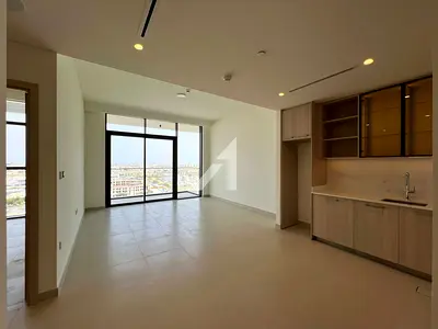 Brand New | Mid Floor | Ready to Move In