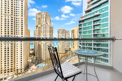 Stunning Marina View | Modern Unit | Prime Area