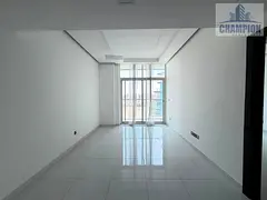 Villa View, Attractive, Roundabout View, Downtown City View,