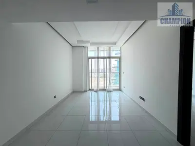 Villa View, Attractive, Roundabout View, Downtown City View,