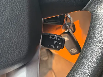 2022 Toyota FORTUNER 缩略图 17