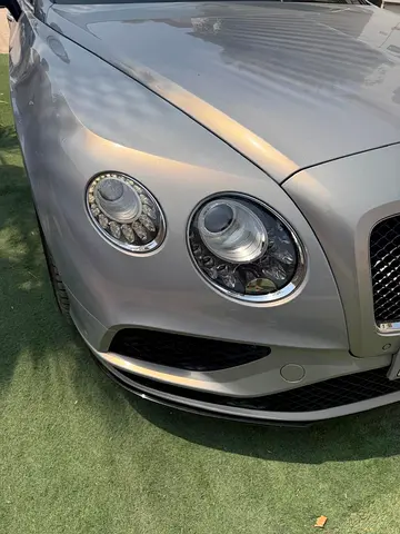 2016 Bentley CONTINENTAL — миниатюра 2