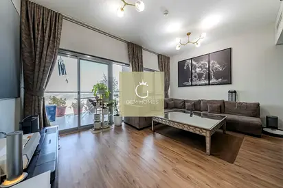 UPGRADED APARTMENT | UNFURNISHED | MODERN LIVING