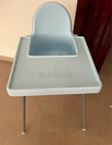 Simple plastic baby high chair with tray and legs - light blue