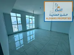 Stunning city and creek views – Two-bedroom apartment on the Corniche, master bedroom with built-i