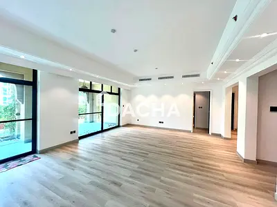 2BEDROOM+STUDY | FULLY RENOVATED | PRIVATE GARDEN