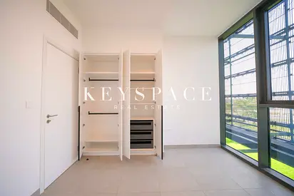 Executive Signature Residence | Prime City Location | Resale