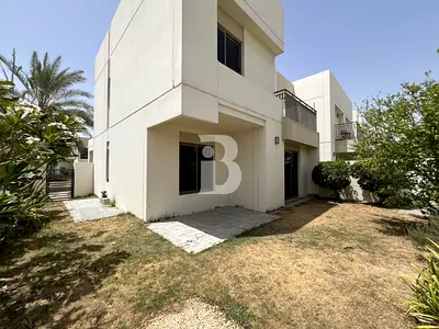 Corner Unit | Close to Park | Vacant Soon