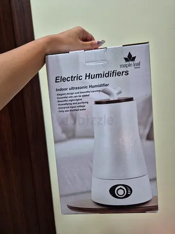 Maple Leaf Electric Ultrasonic Humidifier - New in Box