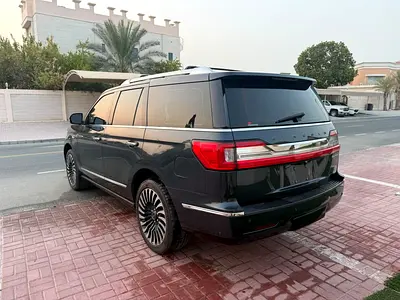 صورة 3 لـ 2021 Lincoln NAVIGATOR
