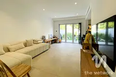 Fully Renovated | Opposite DBS | Maid's Room