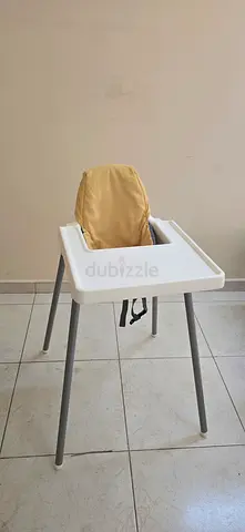 Simple Baby High Chair with Removable Tray and Safety Strap and Coushion