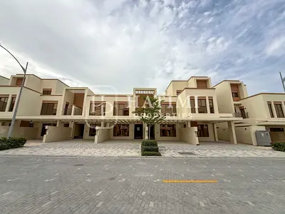 Modern 4 Bedroom | Next to Entrance | Near Lagoon