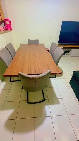 Dinning table