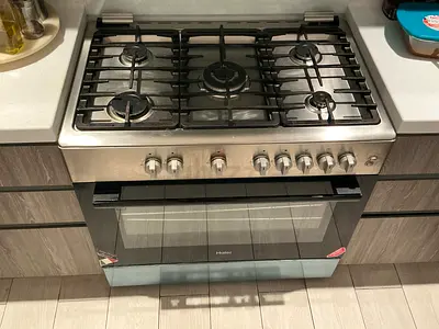 Haier 90cm Gas Cooker 5 Burners – With Invoice, Clean & Working