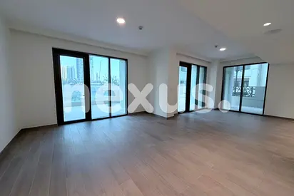 LARGE TERRACE | BRAND NEW | CHILLER FREE