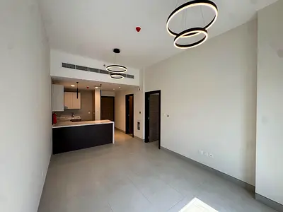 NEW LUXURY 1BR Apartment | Pool & Gym | 24/7 Security