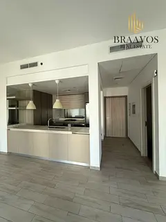 PREMIUM LIVING | UNFURNISHED | HUGE LAYOUT