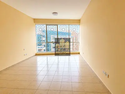 XXL STUDIO CHILLER FREE WITH BALCONY OPEN KITCHEN