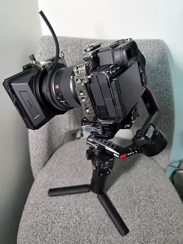 DJI RONIN RS4 PRO COMBO NO MOTOR