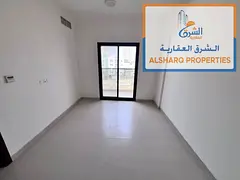 Second occupant - Separate living room - Central air conditioning - Modern finishes - 2 bathrooms -