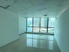 Spacious Layout | Bright Unit | 3 Partitions | Prime Location