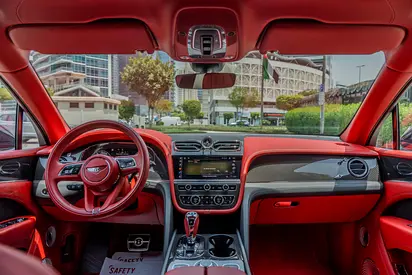 2024 Bentley BENTAYGA — миниатюра 12