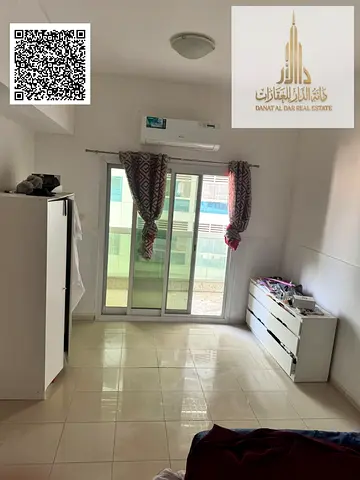 شقة واسعة (غرفة وصالة) متاحة للبيع في أبراج اللؤلؤ (بيرل تاورز) - عجمان...