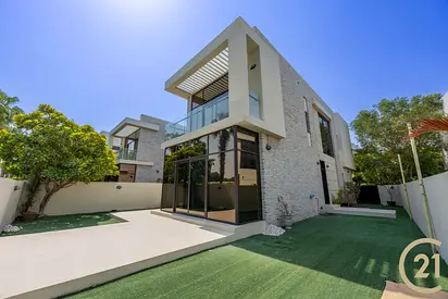 5 Bedroom | Maids | Vacant | Single Row