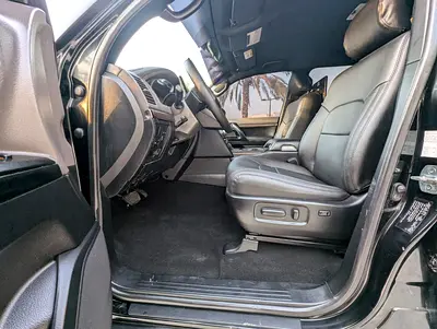 2019 Toyota LAND CRUISER photo 12