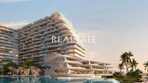 Beachfront 6BR Mansion | Capital Gain | Full Sea Views