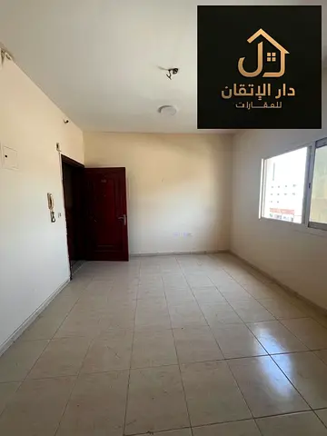 Golden opportunity for rent: Studio in Al Buwaitinah area. Prime location and close to all services.