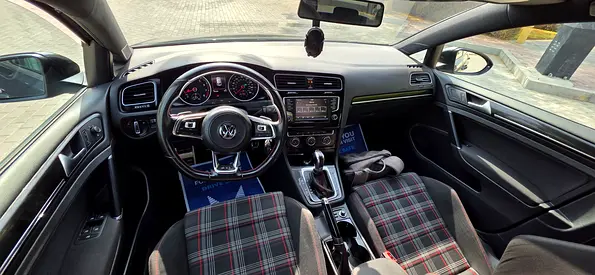 2017 Volkswagen GOLF GTI — миниатюра 10