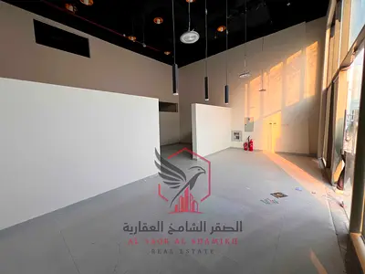 معرض تجاري للإيجار في الصناعية 4، مساحة 1392 قدم، طابقين جاهز للاستلام، 2 حمام، سداد مرن، 6 دفعات، تأمين 5%، باركنات مجانية