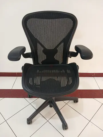Herman Miller Aeron classic chair type B and C for sale