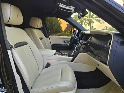 2021 ROLLS-ROYCE CULLINAN — миниатюра 16