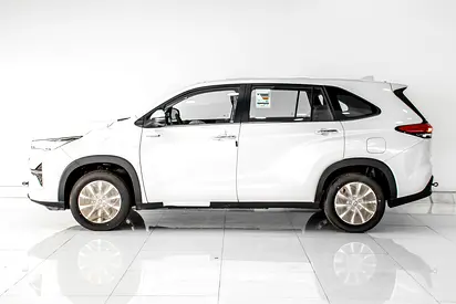 صورة 7 لـ 2025 Toyota INNOVA
