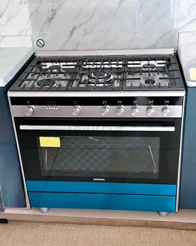 Siemens iQ700 Gas & Electric Cooking Range 90×60 cm – Premium Edition
