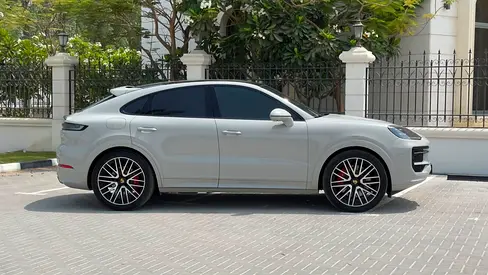 صورة 4 لـ 2024 Porsche CAYENNE