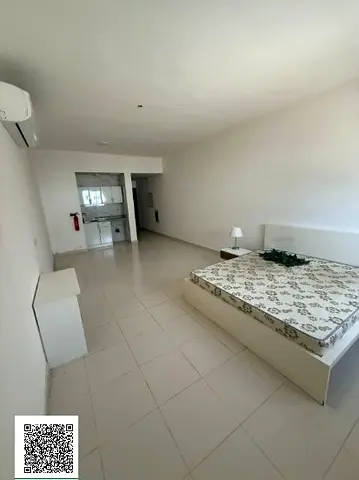 Studio in a second-floor building with excellent specifications: