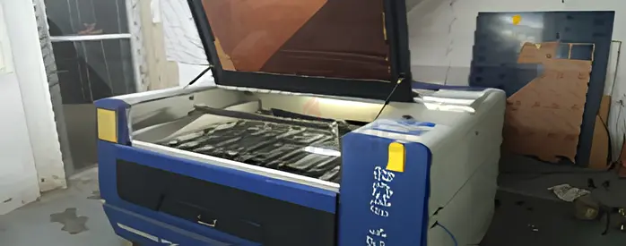 Acrylic Laser Cutting Machine – CO₂