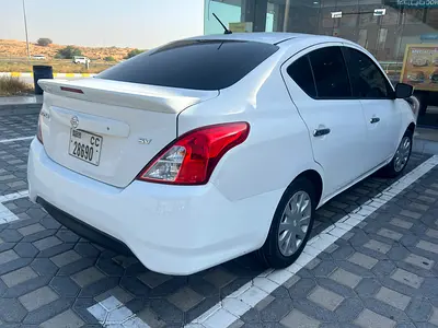 2018 Nissan VERSA 照片 3