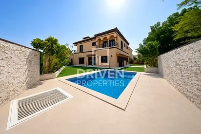 Corner | Specious Custom Built | Vacant Villa