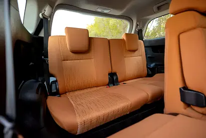 2025 Toyota FORTUNER 照片 14